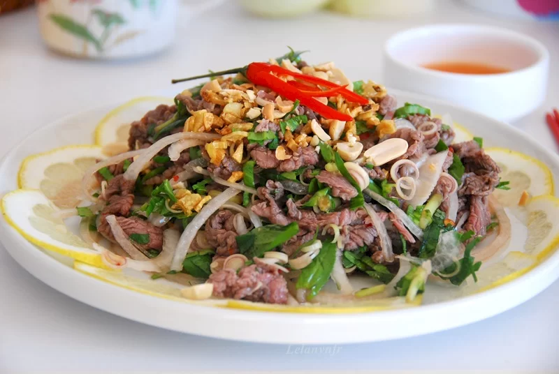 Gỏi b&ograve; trộn dưa leo